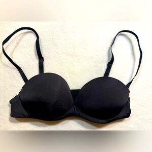 NWOT SKIMS Bra. Onyx. 34A